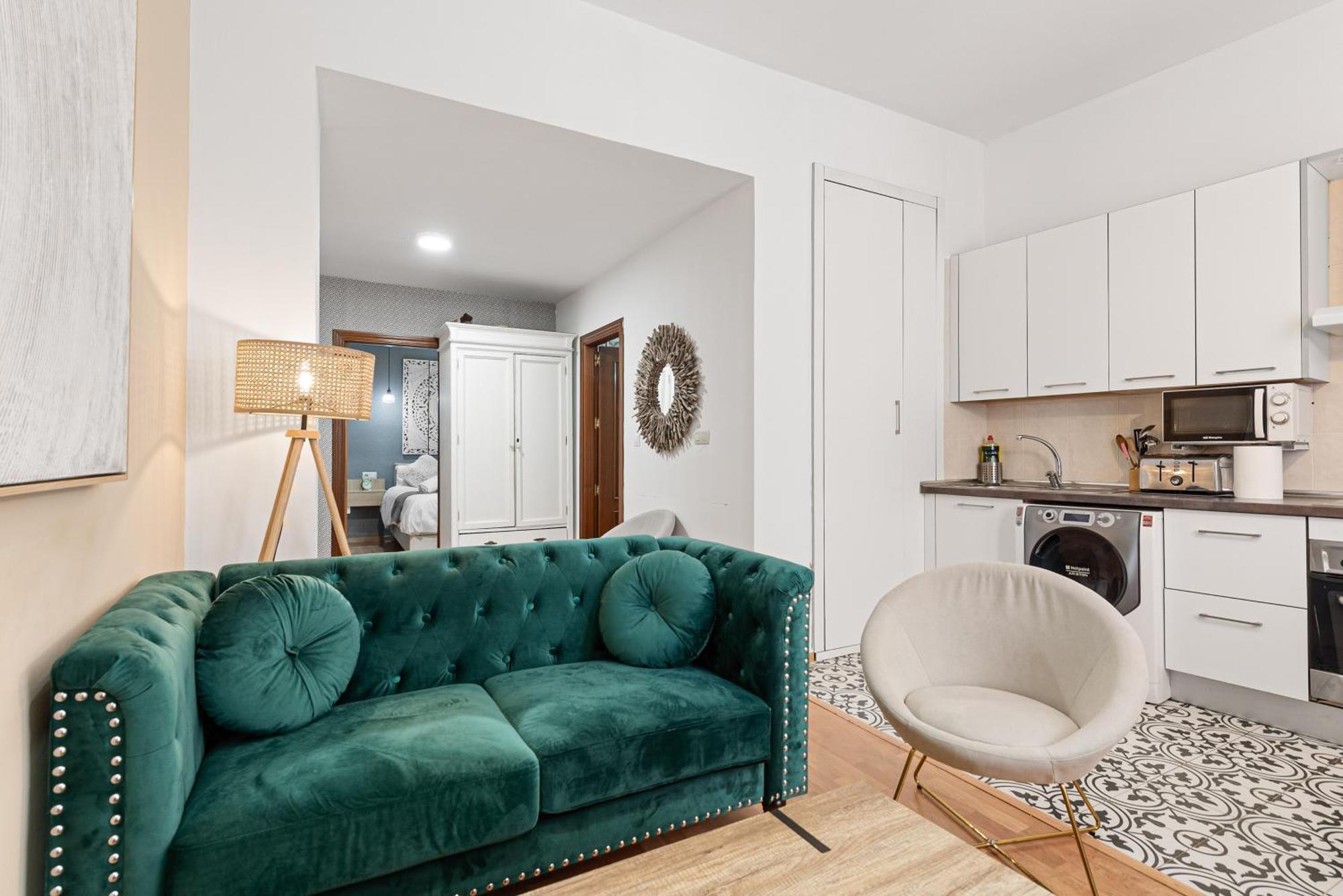 Urbanchicmalaga 2Bedroom Oasis In Historic Malaga Centre Zewnętrze zdjęcie
